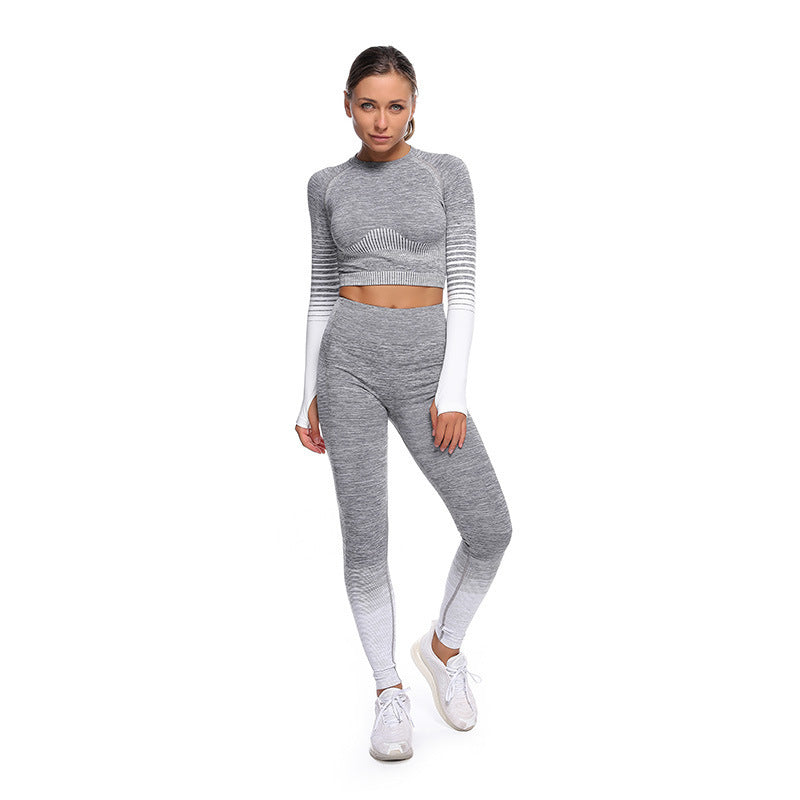 Seamless knitted yoga wear